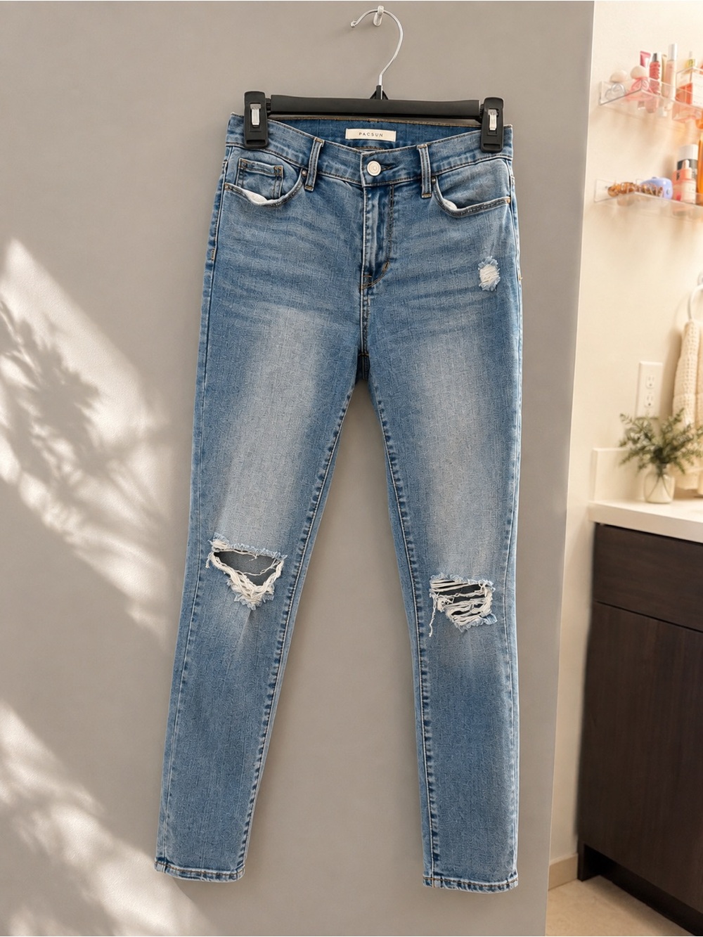 Classic Light Blue Distressed Women’s Pacsun Jeggings